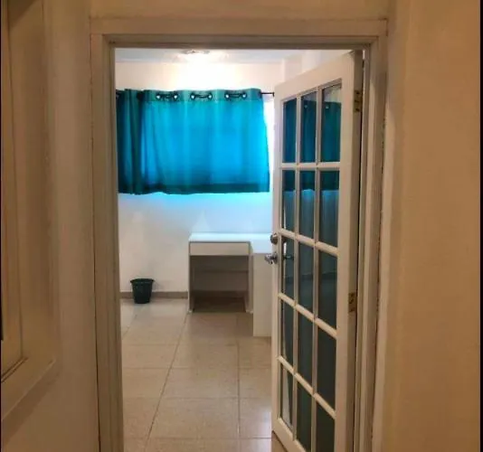 Las Almendras Guest house *