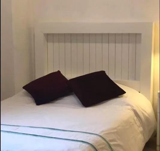 Las Almendras Guest house *